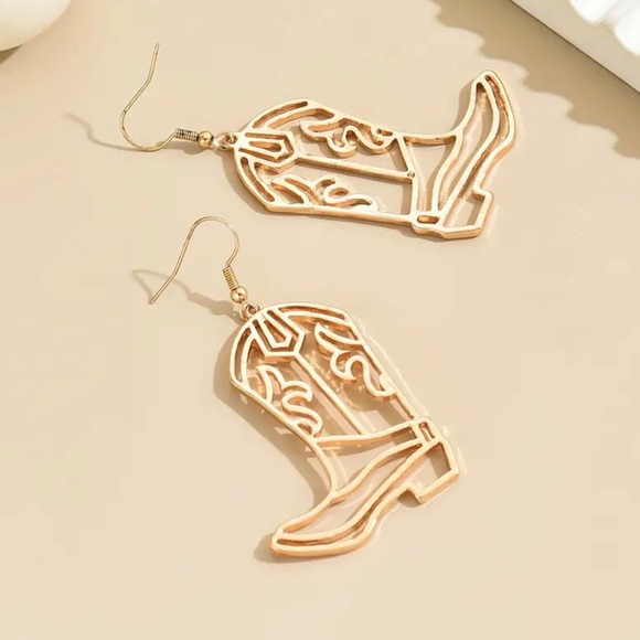 NEW| Golden Hollow Western Cowgirl Boots Design Dangle Earrings - Picture 2 of 5